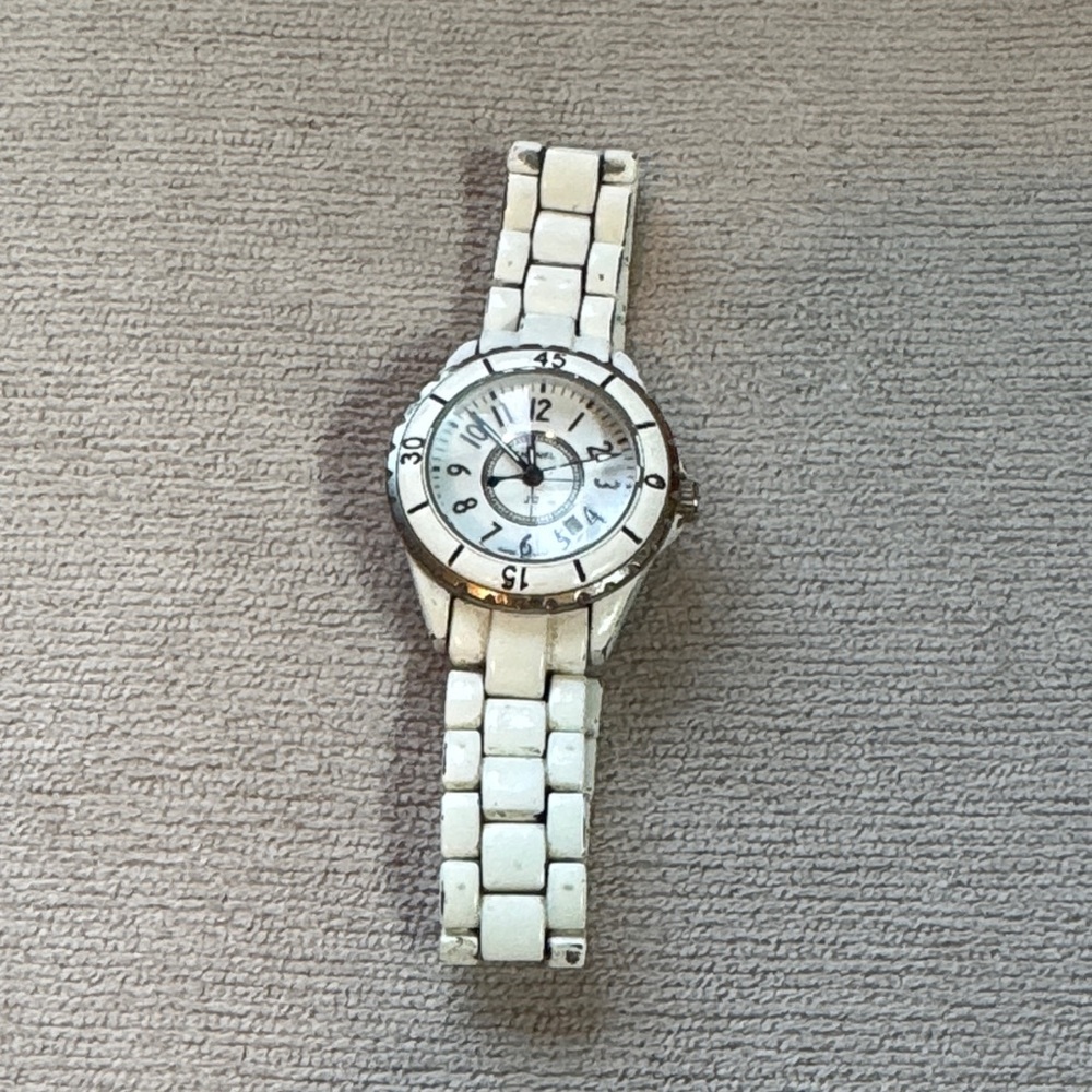 Chic White Ceramic Watch
